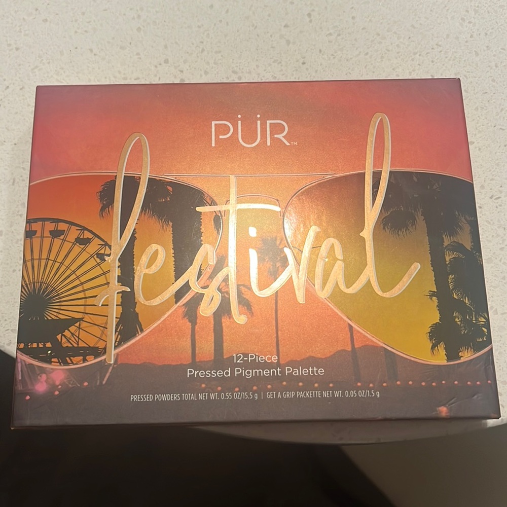 Pur eye shadow palette. Unopened